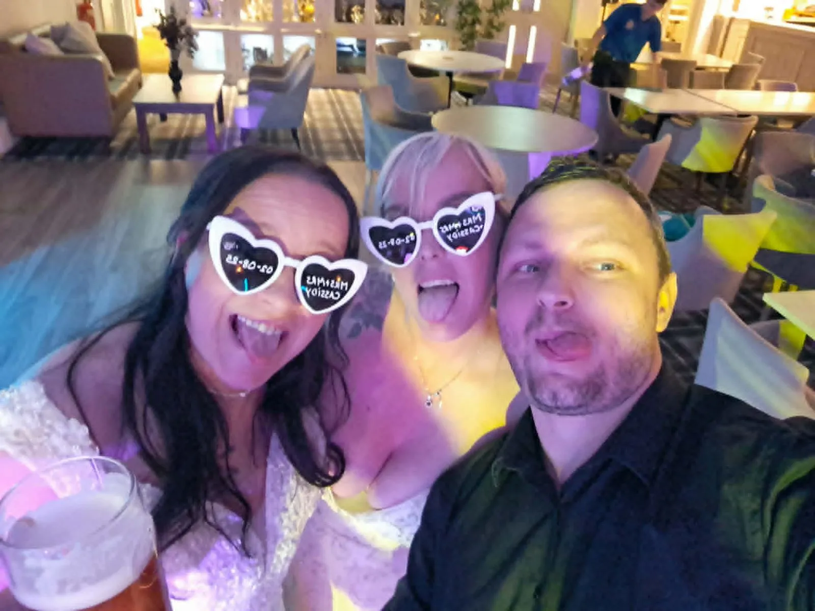 Groom Groom &amp; DJ